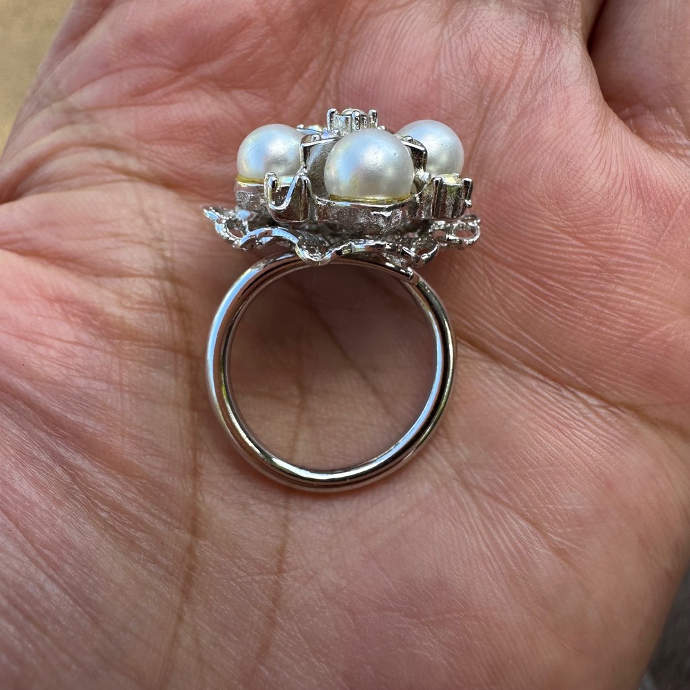Vintage Sarah Coventry Camelot Pearls and AB Crystals Ring Silver Tone Sz 6.5 - Picture 5 of 7
